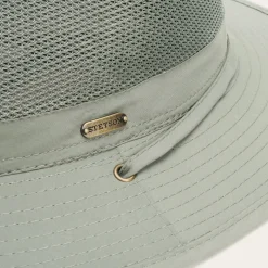 Berghund 'No Fly Zone' Mesh Hat
