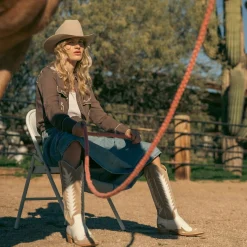 Beth Boots