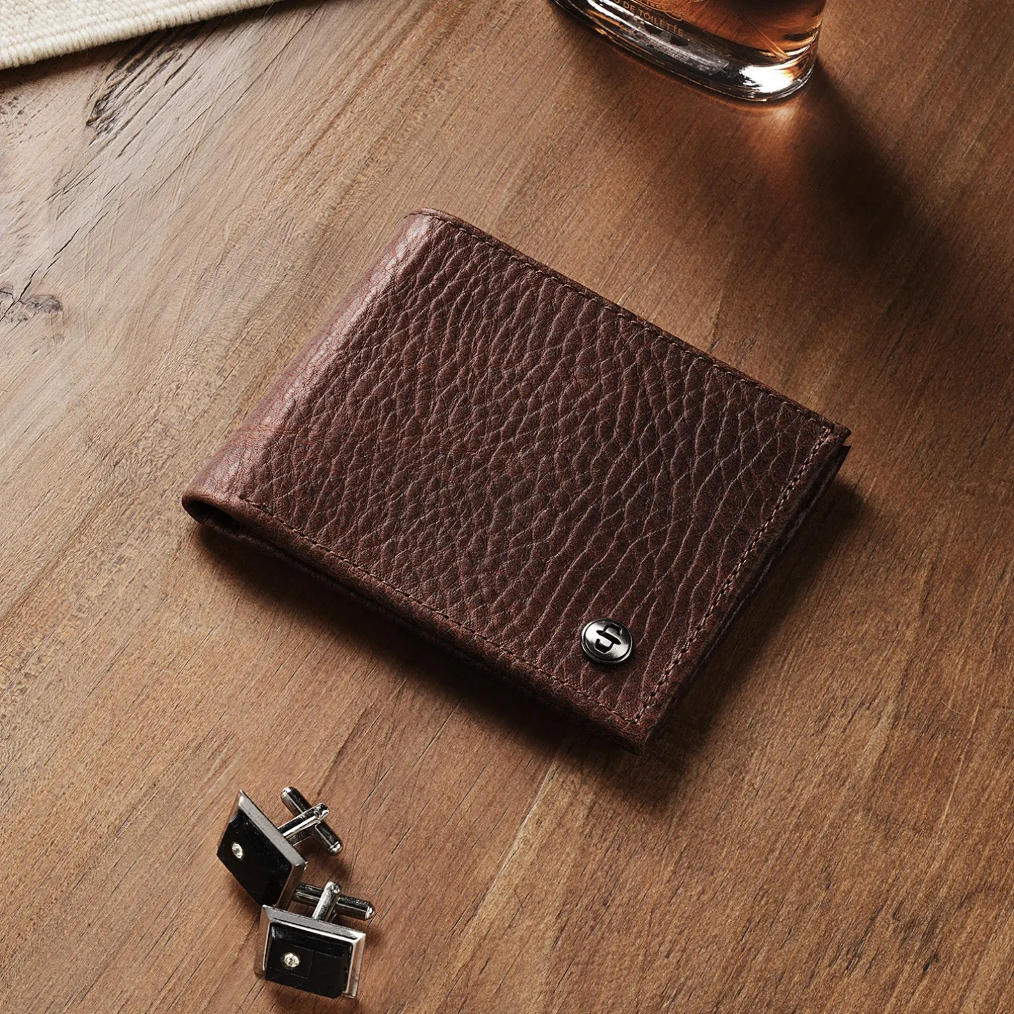 Bison Leather Stetson Rivet Bi-Fold Wallet