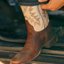 Cole Bison Boots
