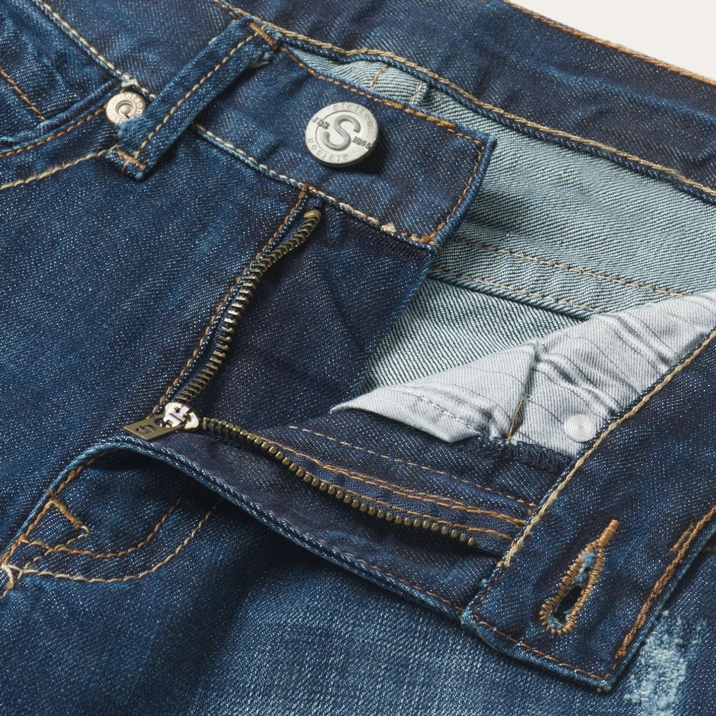 1312 Fit Jeans With Back Pocket Detail