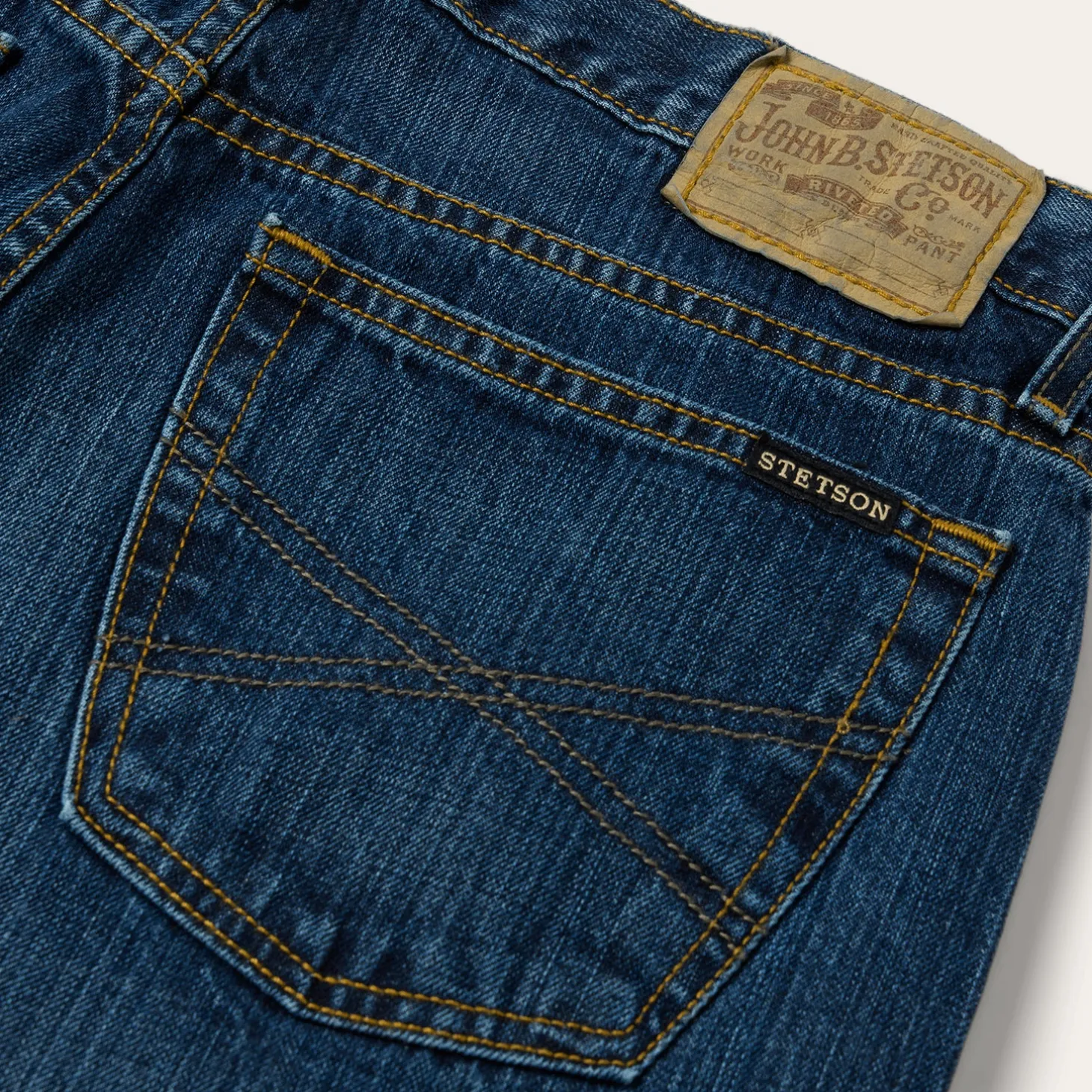 1520 Fit Standard Straight Leg Jean