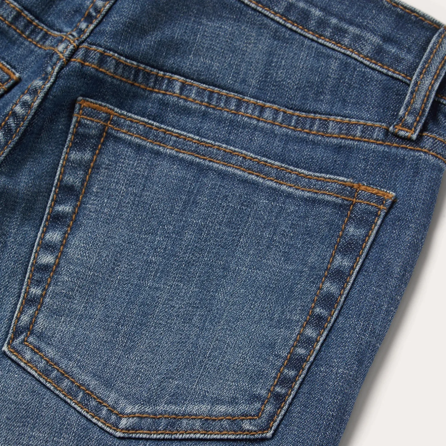 915 High Rise Straight Fit Crop Jeans