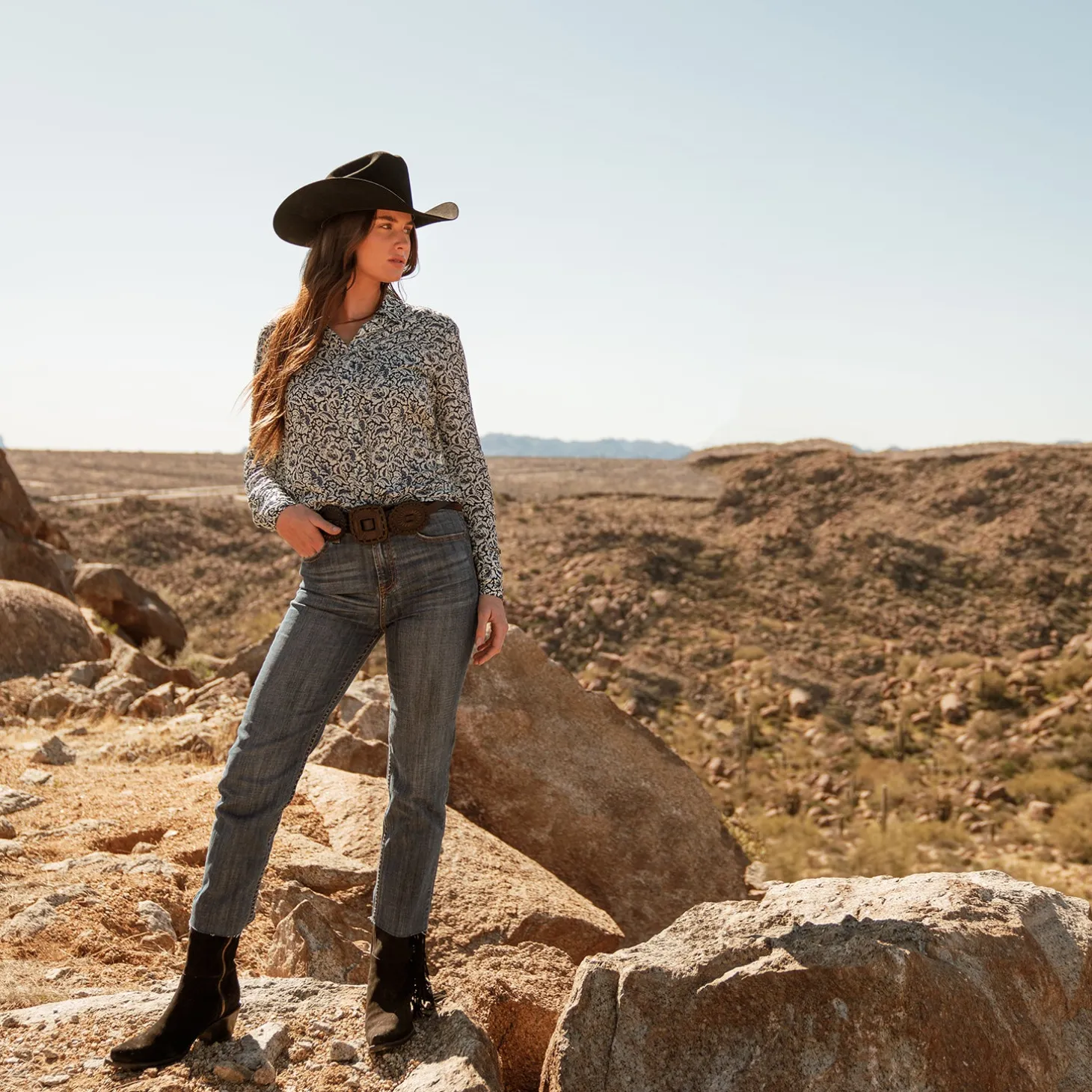 915 High Rise Straight Fit Crop Jeans