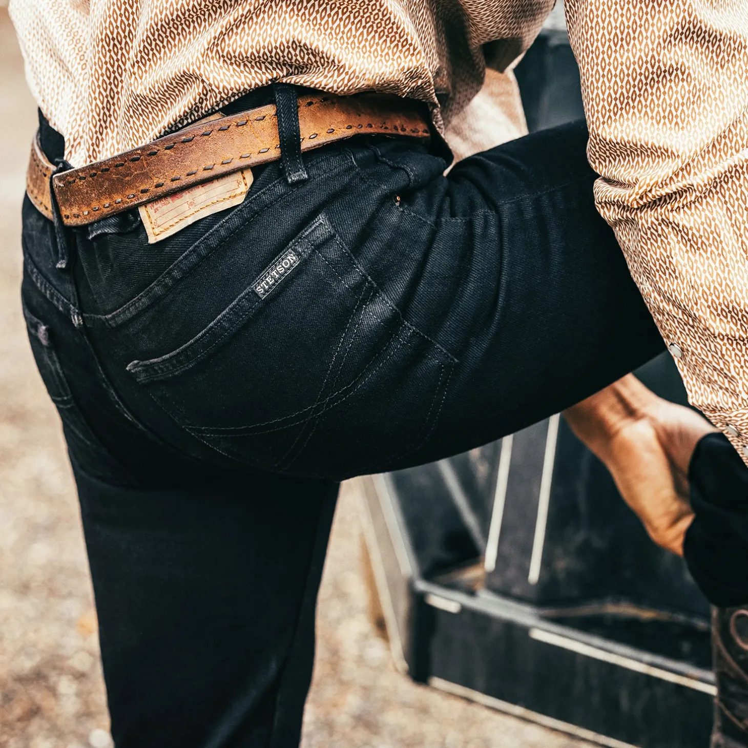 1120 Slim Fit Standard Straight Leg Jean