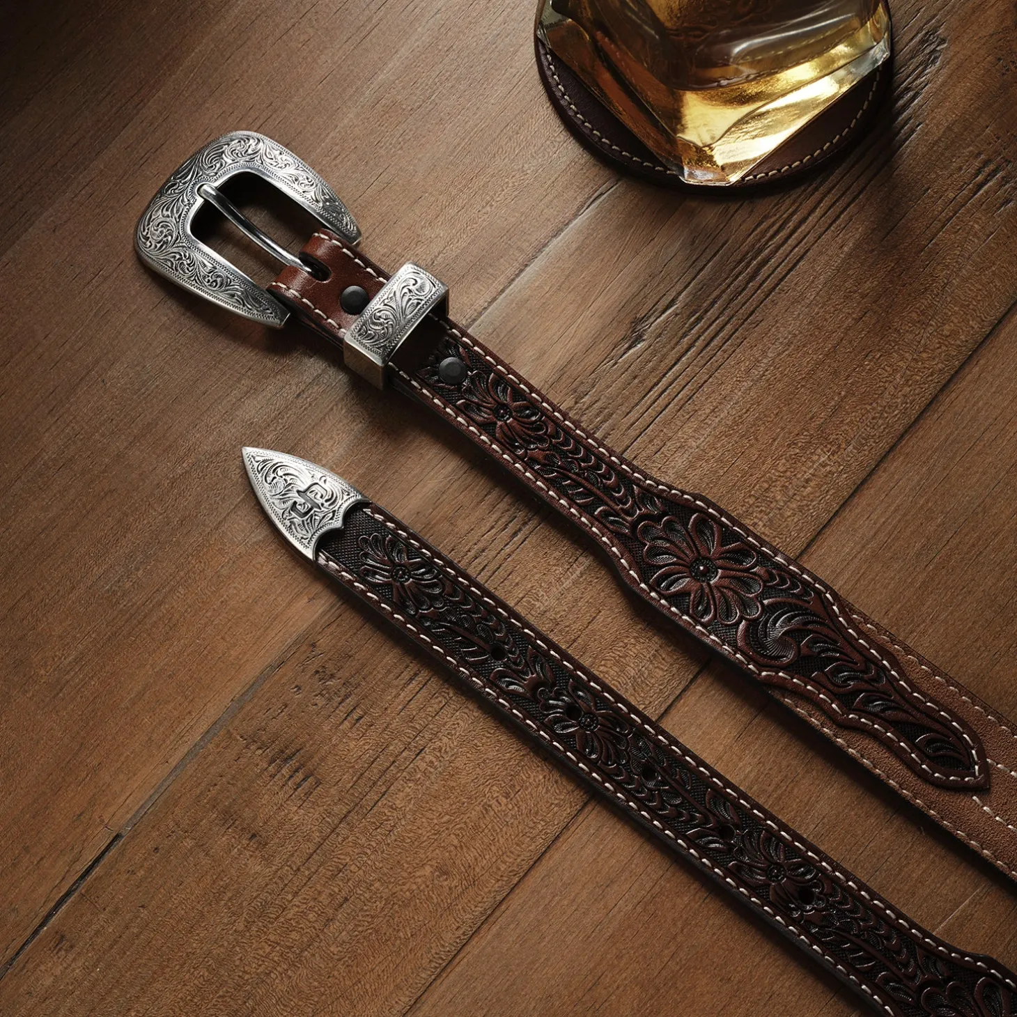Tooled Tapered Belt